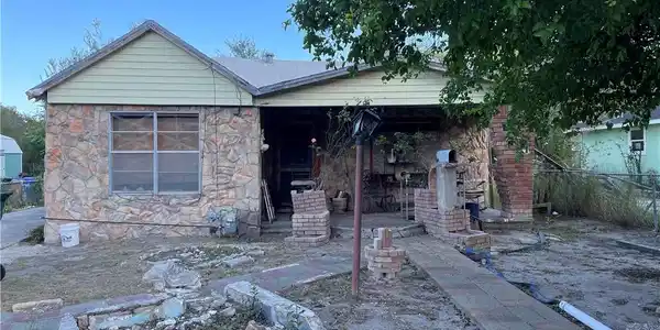 338 Mohawk Street