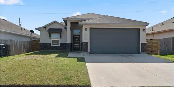 1633 Antoinette Drive