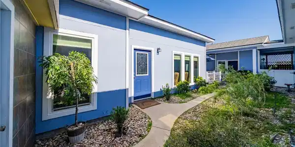 Image 4: Private Courtyard