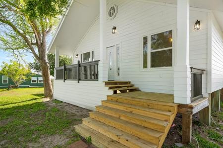 1179 Houston S