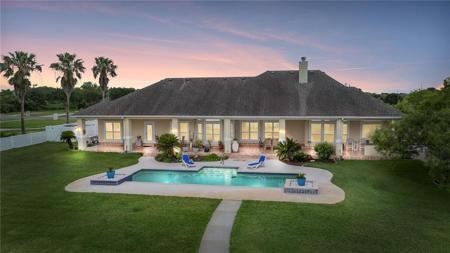 1618 CANTERA BAY