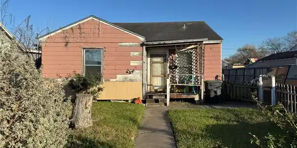 2506 Crews Street