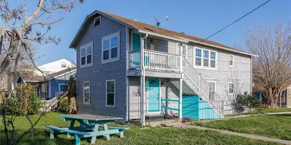 341 Oleander Avenue