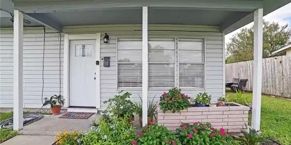 502 Waverly Drive