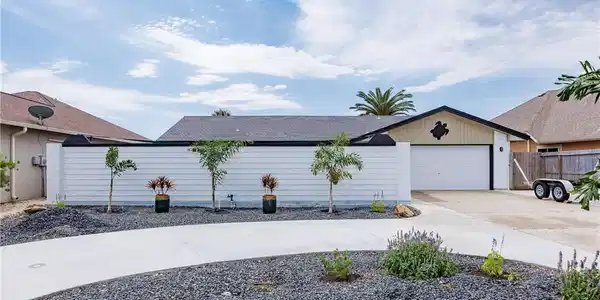 13817 Halyard Drive