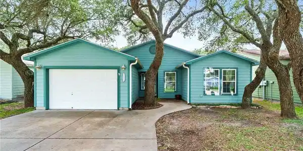 105 Pecan Harbor Street
