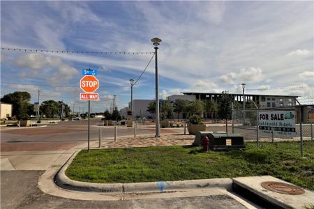 Corner Houston & Fifth