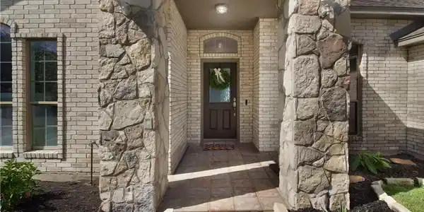 7002 Madiera Drive