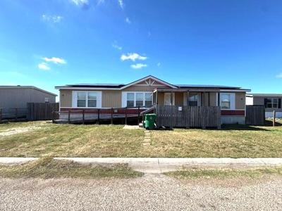 121 Tropical Breeze Lane