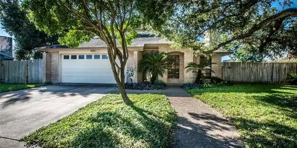 6217 Durant Cir