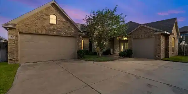 6 Reserve Boulevard