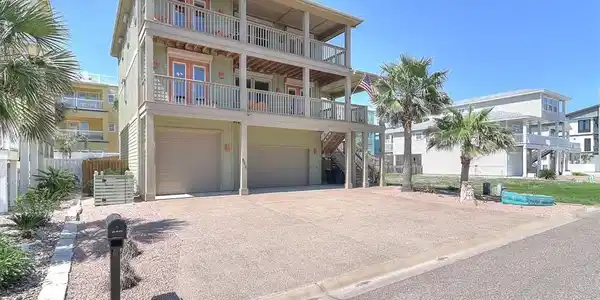 865 Oceanside Drive