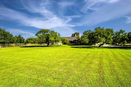 7577 County Road 1906