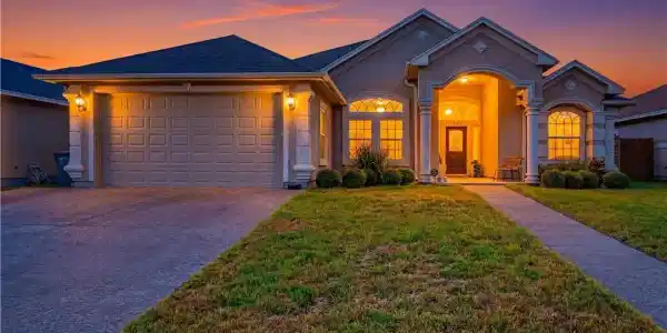 3914 Elvis Drive