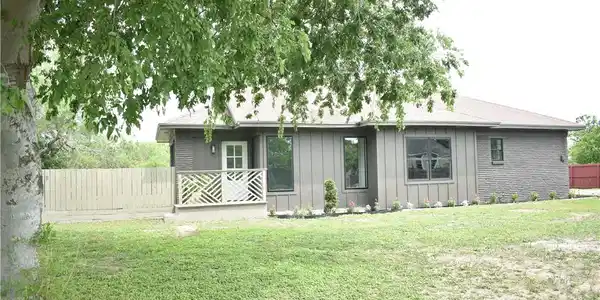 2505 Mccain Drive