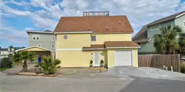 1010 Private Road E