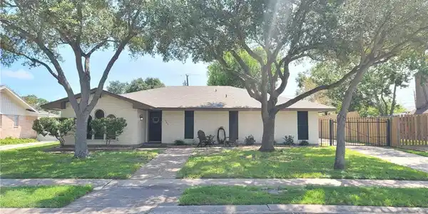 1046 Pyramid Drive