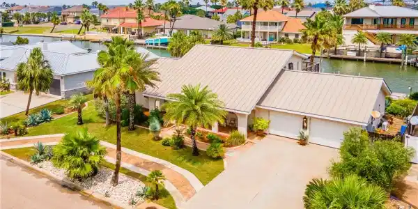 420 Mustang Boulevard