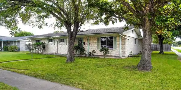 1338 MEADOWLANE