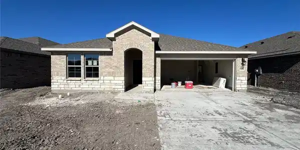 7314 Cattlemen Drive