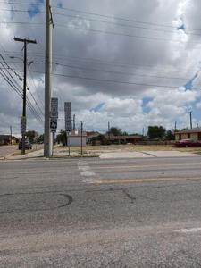 101 E 4th