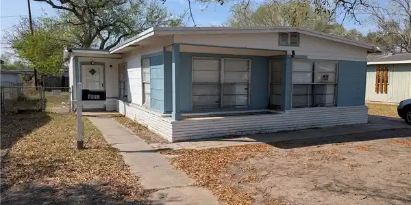 4513 Carroll