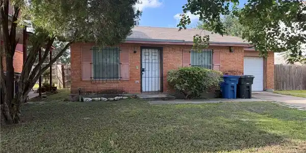 1038 Golden Gate