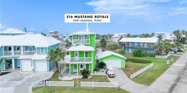 216 Mustang Royale