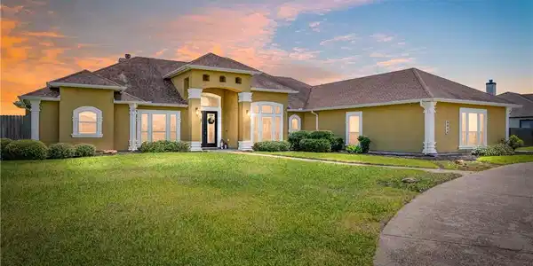 5614 Kitty Hawk Drive