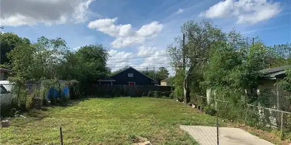 2809 TARLTON