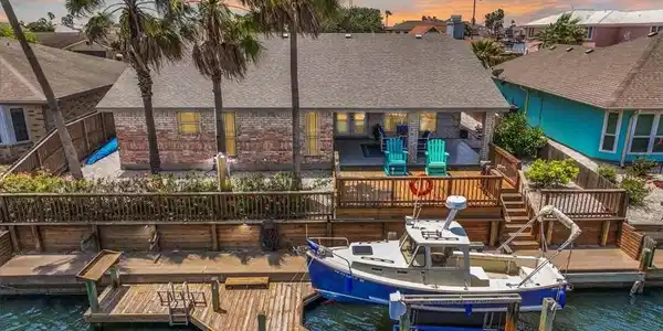 13810 Mizzen Street