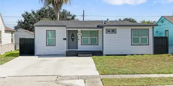 4722 Easter Dr.