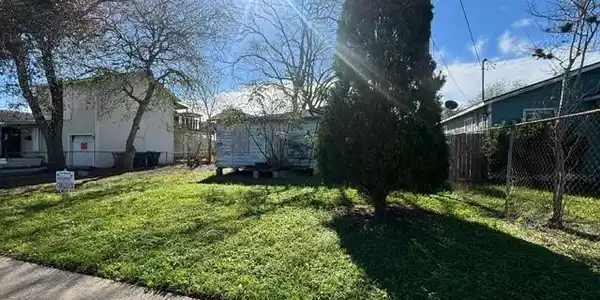 1017 National Drive