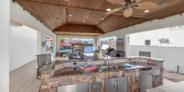 Image 3: Massive Outdoor Kitchen