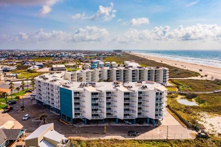 800 Sandcastle Drive