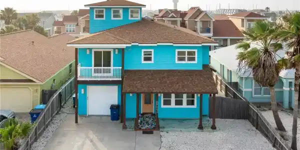 1802 Palisades Drive
