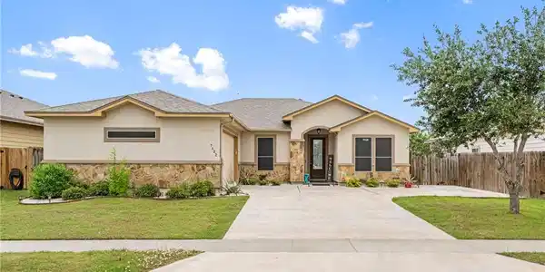 7622 Neches Drive