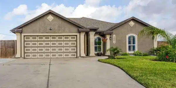 1001 GREEN ACRE Drive