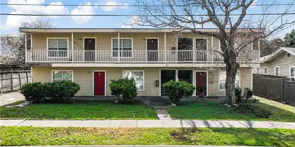 901 Furman Avenue