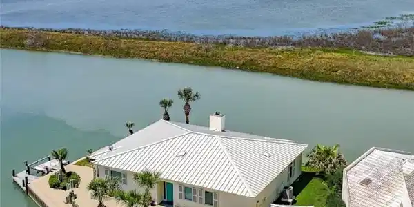 553 La Costa Cay