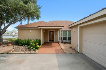 108 Dolphin Ct