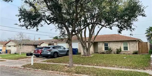 214 Perthshire Drive