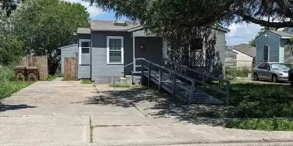2637 Lynch Street