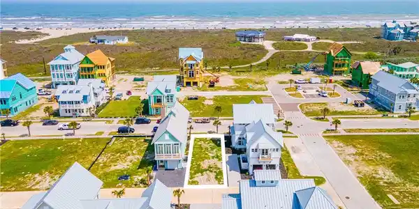 Image 4: Proximity to Gulf