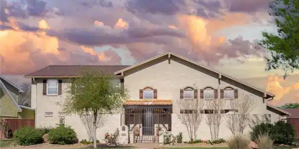 6017 BROADMOOR