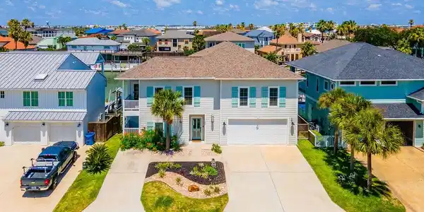 480 Bayside Drive