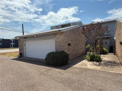 830 Cliff Drive