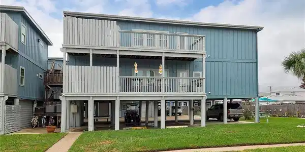 715 Beach Access Road 1a