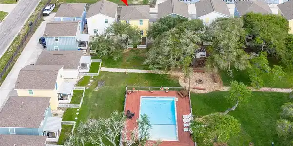 Image 4: Community pool maintained by HOA&mdash;high-demand ameni