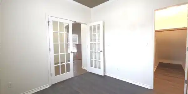 Image 4: Office with closet space under stairs